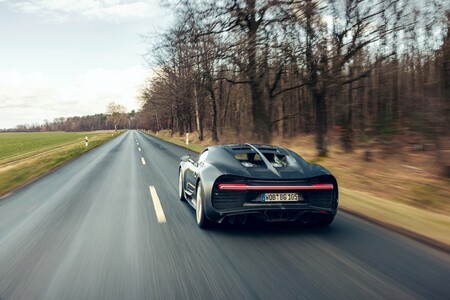 Bugatti Chiron 4-005: el prototipo que dio forma al 'cerebro' del superdeportivo tras 74.000 km y algún rasguño