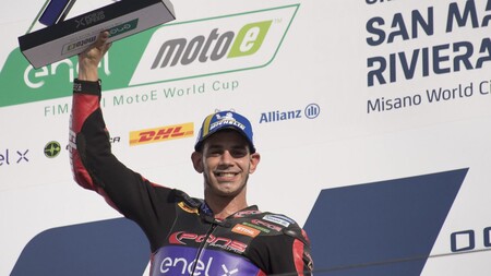Jordi Torres se proclama campeón de MotoE por segunda vez tras una jugada sucia de Dominique Aegerter