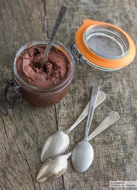 Mousse de chocolate negro y café. Receta.