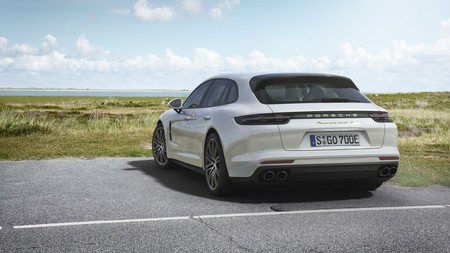 Porsche Panamera Turbo S E Hybrid Sport Turismo 6