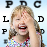 Cinco signos precoces que pueden alertar de problemas visuales en los niños