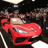 El primer Chevrolet Corvette C8 producido fue vendido por 3 millones de dólares