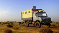 De luna de miel por el mundo con un Mercedes-Benz Unimog