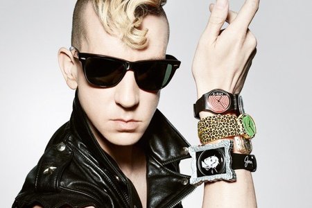 Si llevas un Jeremy Scott para Swatch este Otoño-Invierno 2011/2012, estarás deseando que te pregunten la hora