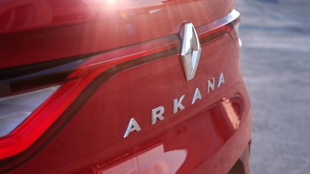 El SUV coupé de Renault se llamará Arkana y podría llegar a México el próximo año