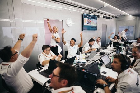 mercedes-hamilton-equipo