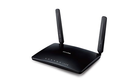 Oferta flash: el TP-Link Archer MR200 es un router ideal para seguir conectado en vacaciones, que hoy en Amazon cuesta 103,70 euros