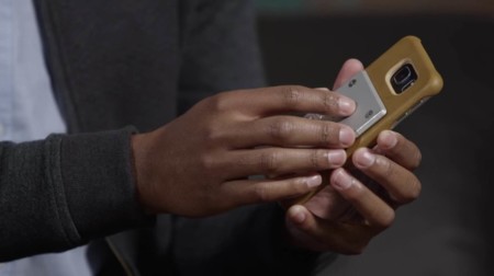 i-Blades, el sistema de baterías y memorias para el móvil de quita y pon con hasta 1 TB para tus datos