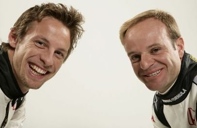 Jenson Button y Rubens Barrichello, dos pilotos lastrados por una caja de zapatos