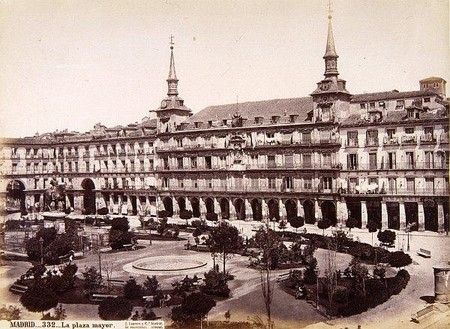 La Plaza Mayor De Madrid 3