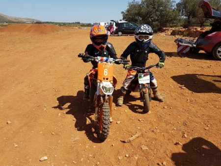 Casco Rojo Escuela Motociclismo 7