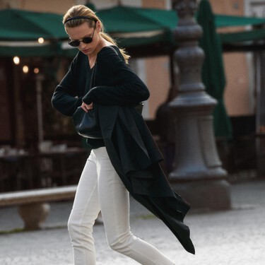 Massimo Dutti lanza una colección inspirada en los looks de Carolyn Bassette en los 90 a base de básicos minimalistas y estilosos 