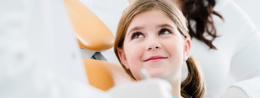 Cinco consejos para cuidar los dientes de los niños con brackets