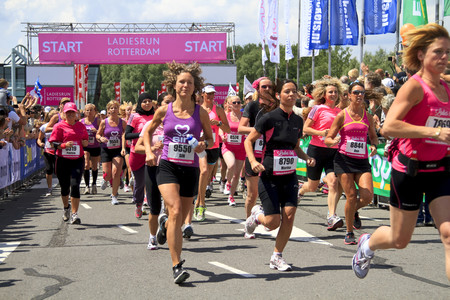 ¿Eres mujer y no haces deporte? Tienes un 71% más de probabilidades de tener cáncer de mama