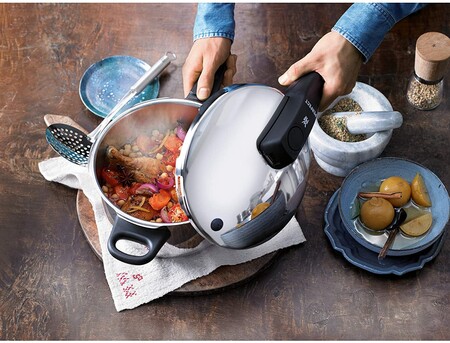 Ofertas de cocina en Amazon, con ollas rápidas WMF, batidoras Solac o vajillas Luminarc rebajadas
