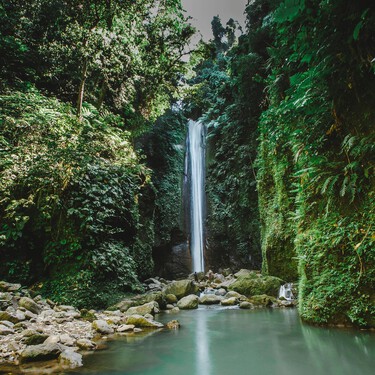 Ni Valle de Bravo ni Hidalgo: descubre la cascada oculta cerca de CDMX que es un paraíso donde puedes nadar en agua cristalina