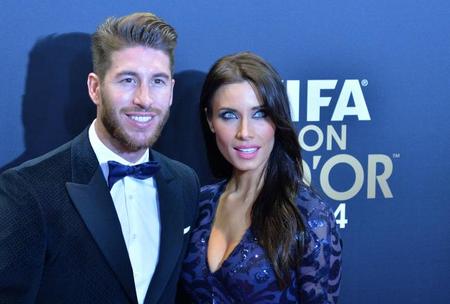 ¡Y seguimos entre alfombras rojas! Ahora llega la del Balón de Oro y ¡gol para Cristiano!