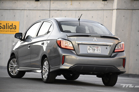 Mitsubishi Mirage taxi