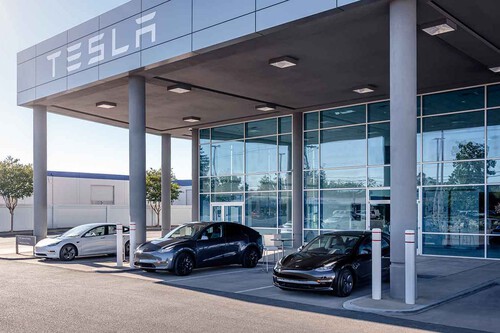 Tesla Concesionario 03