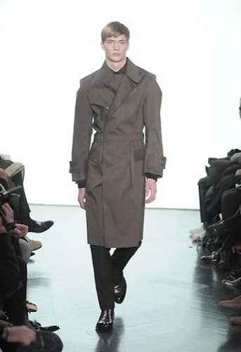 Yves Saint Laurent, Otoño-Invierno 2010/2011 en la Semana de la Moda de París