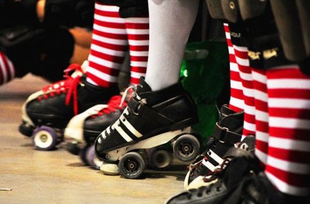 Patinar, una buena manera de trabajar las piernas y el abdomen