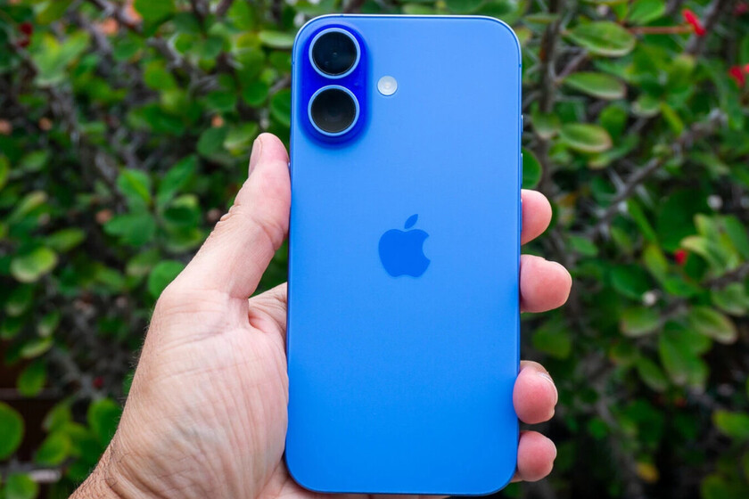 Amazon marca su precio mínimo histórico en el iPhone 16 y lo deja (aún) más cerca del iPhone 16e