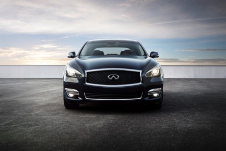 Infiniti Q70 6