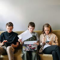 El 'crecimiento sin empleo' ya está aquí y trae una consecuencia: a la generación Z le va a costar encontrar trabajo más que nunca