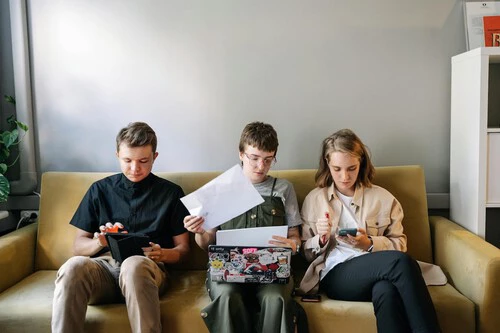 Pexels Ivan Samkov 5428769