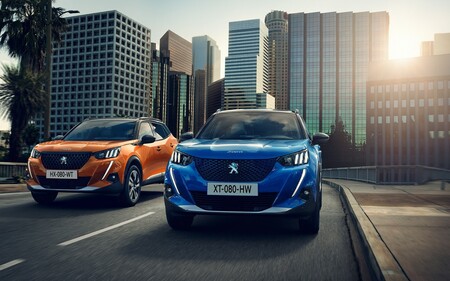Los coches más vendidos en España 2021: Peugeot firma un febrero exultante y destrona a SEAT, con el 2008 al frente