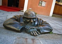 Las sorprendentes estatuas de Bratislava (Eslovaquia)