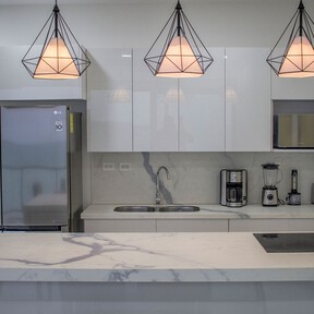 Mañana llega a Aldi el carrito auxiliar perfecto para ganar almacenaje en la cocina o el baño: tiene un descuento del 20%