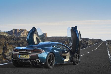 El McLaren 570GT pasea por Tenerife en estas 24 espectaculares imágenes