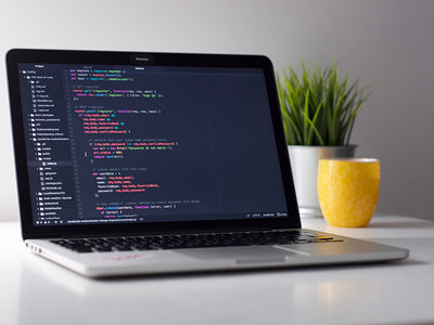 Aprende a programar aplicaciones web con el nuevo curso online gratuito de la Universidad Autónoma de Madrid