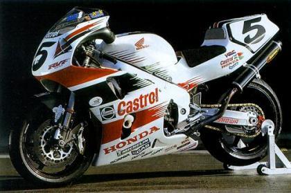Honda RC45 1999