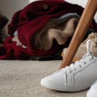 La solución económica (y fácil de montar) que necesitas si quieres tener los zapatos ordenados y vives en un piso pequeño