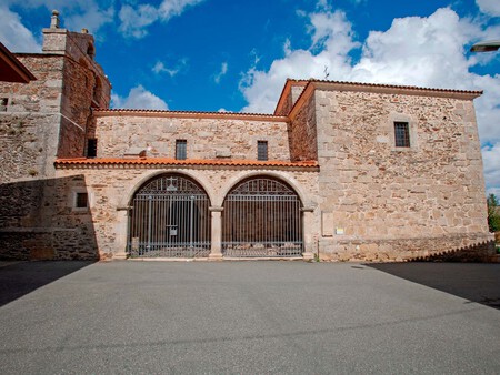 Iglesia De Santiago Apostol Castro De Alcanices