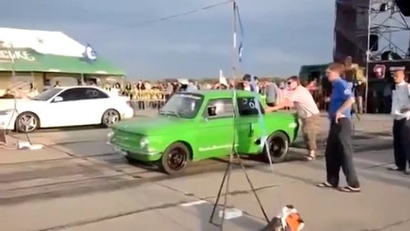 RuзуaPaзуФи™: Un día en las carreras