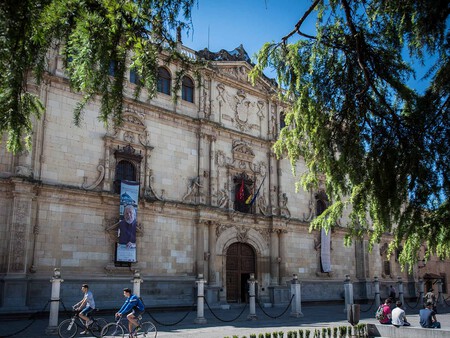 Fachada Del Colegio Mayor De San Ildefonso C Turismo De Alcala De Henares