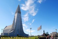 Hallgrímskirkja, la catedral con forma de nave espacial en Reikiavik