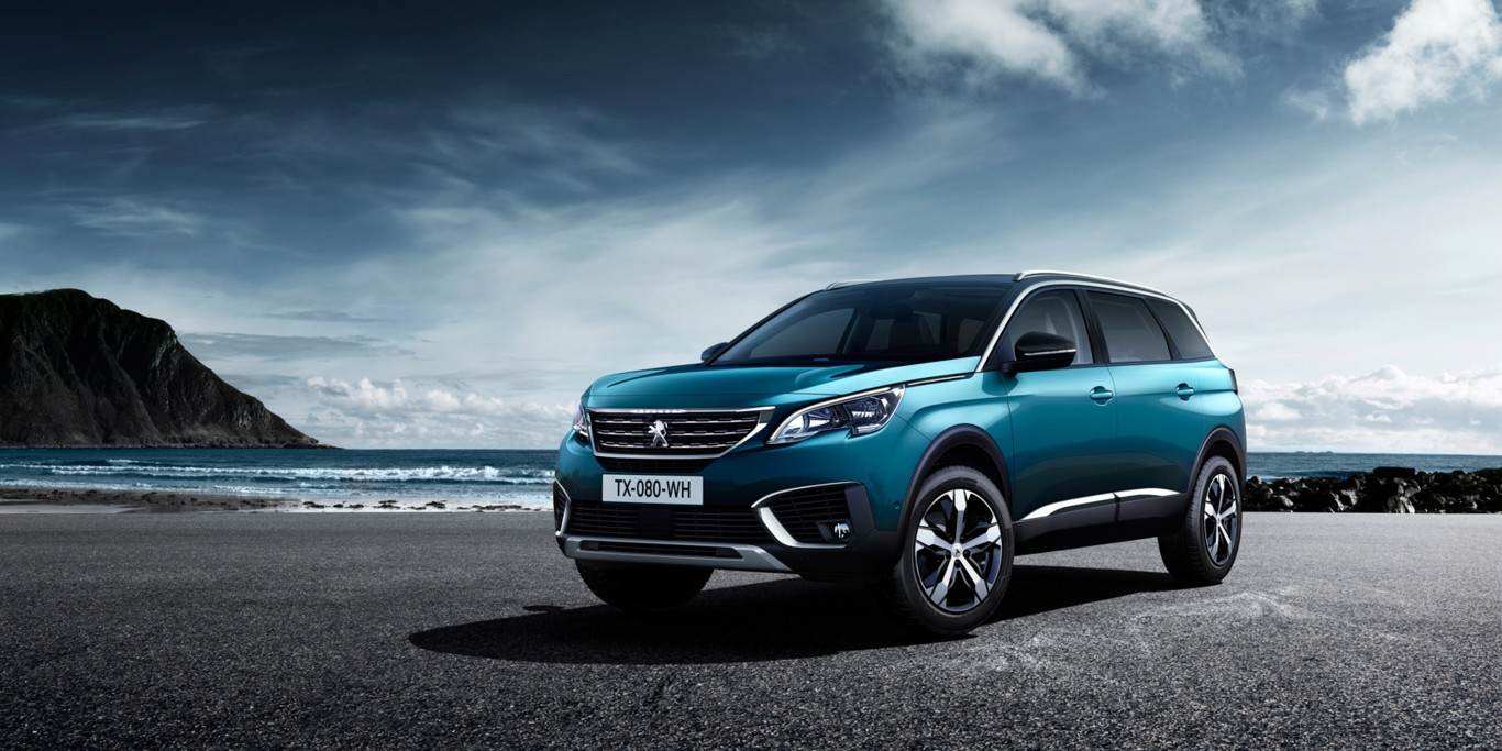 El nuevo Peugeot 5008 rompe con la estética de monovolumen, pero no con su versatilidad