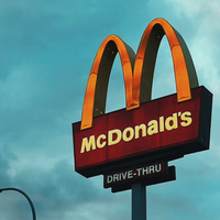 Um usuário usou o ChatGPT para comer no McDonald's de graça por quase um ano: seu truque foi um pedido simples 