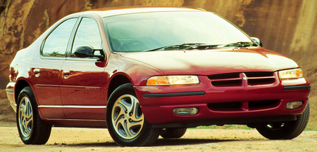 Extrañas mutaciones: Dodge Stratus disfrazado de Lambo Gallardo