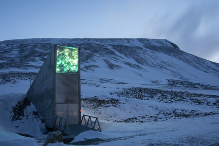 Entrada do Svalbard Global Seed Vault
