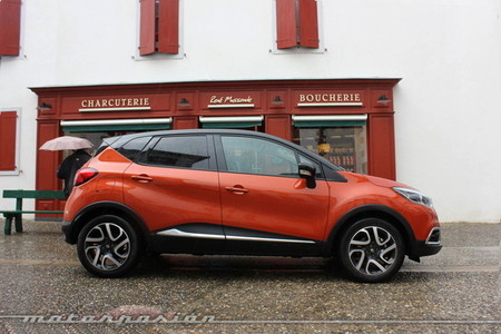 Renault Captur 2013, color rojo