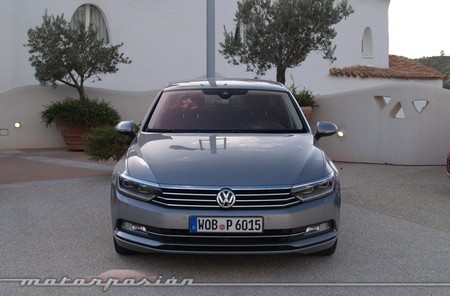 Volkswagen Passat 2015 650 02