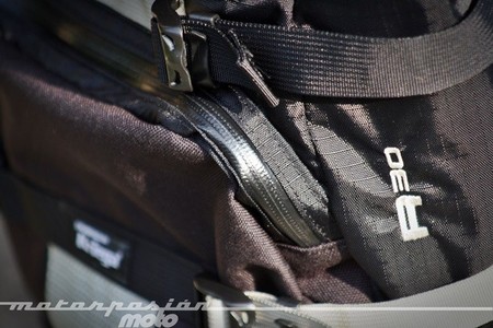 Mochila Triumph Performance R30