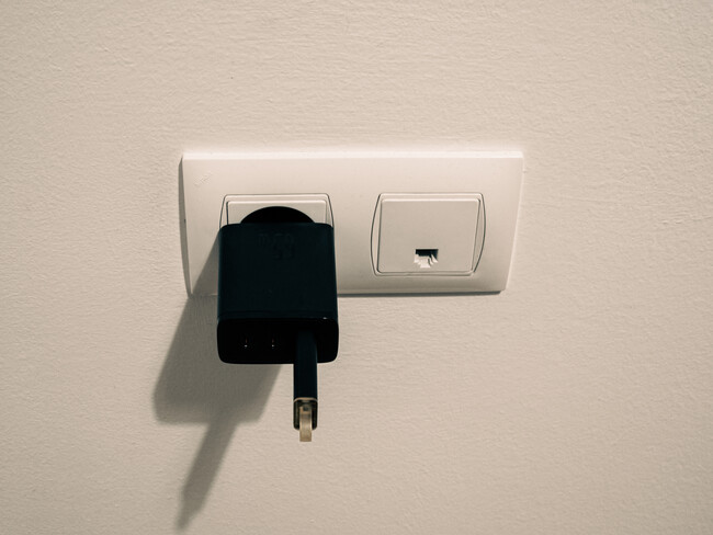 Conectar memoria USB al cargador