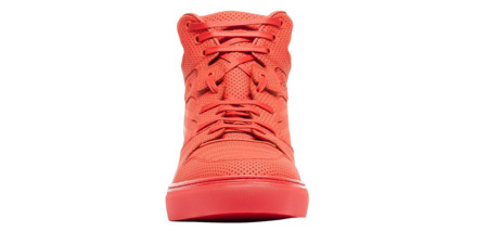 El clon de la semana: Pasos con color para el invierno de un rojo muy brillante