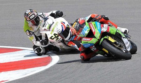 Joan Lascorz seguido de cerca por Kenan Sofuoglu